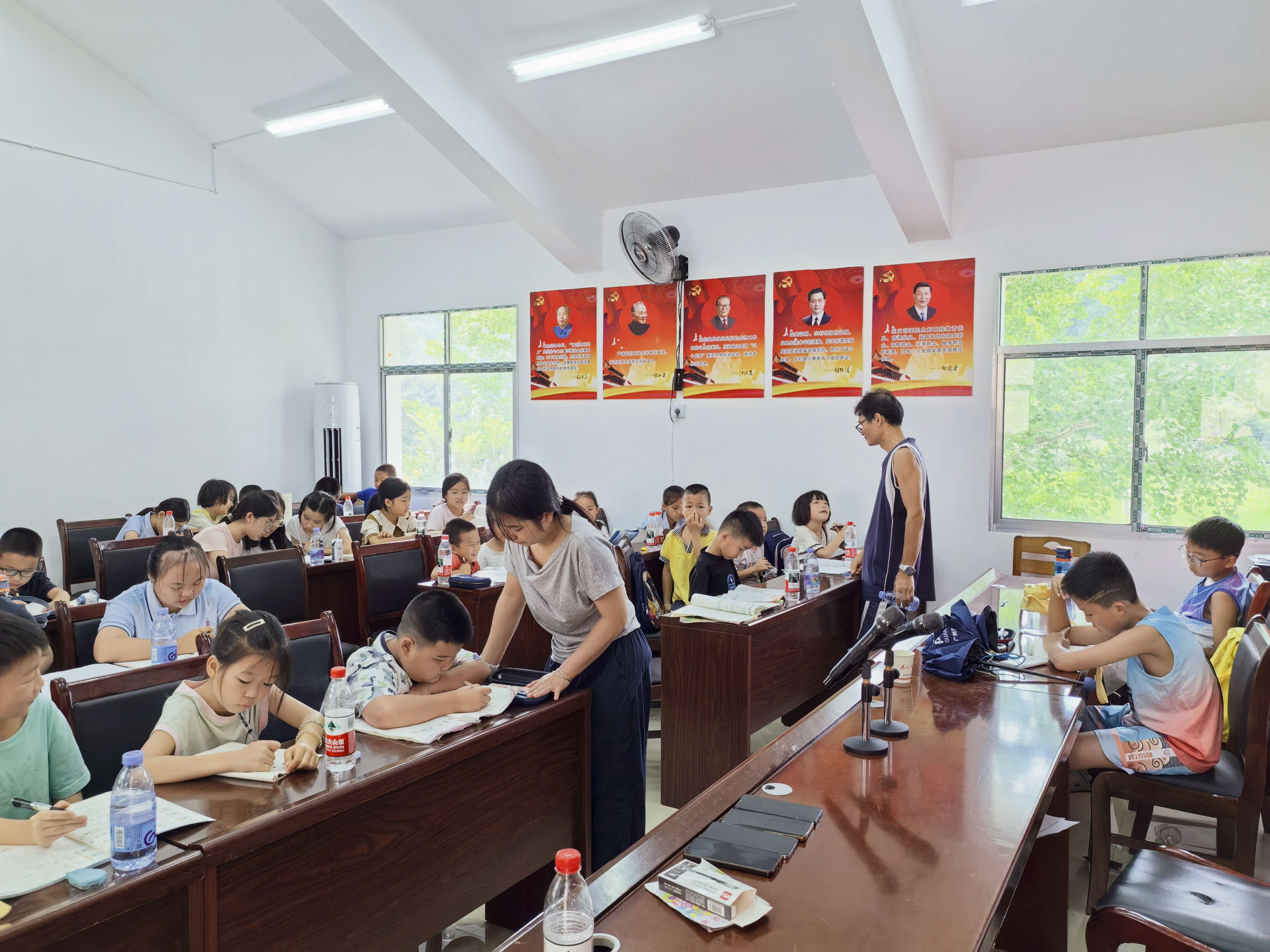 大山里的公益暑托班！为留守儿童守住快乐假期